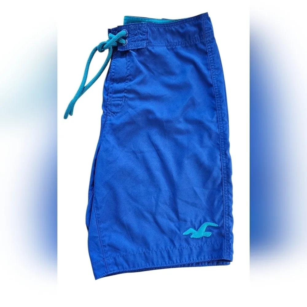 Hollister Men's California Board Shorts with Contrast Drawstring - Sz XL